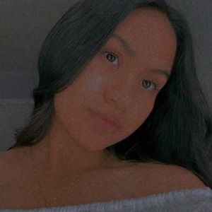 Meet your Posher, Nadia